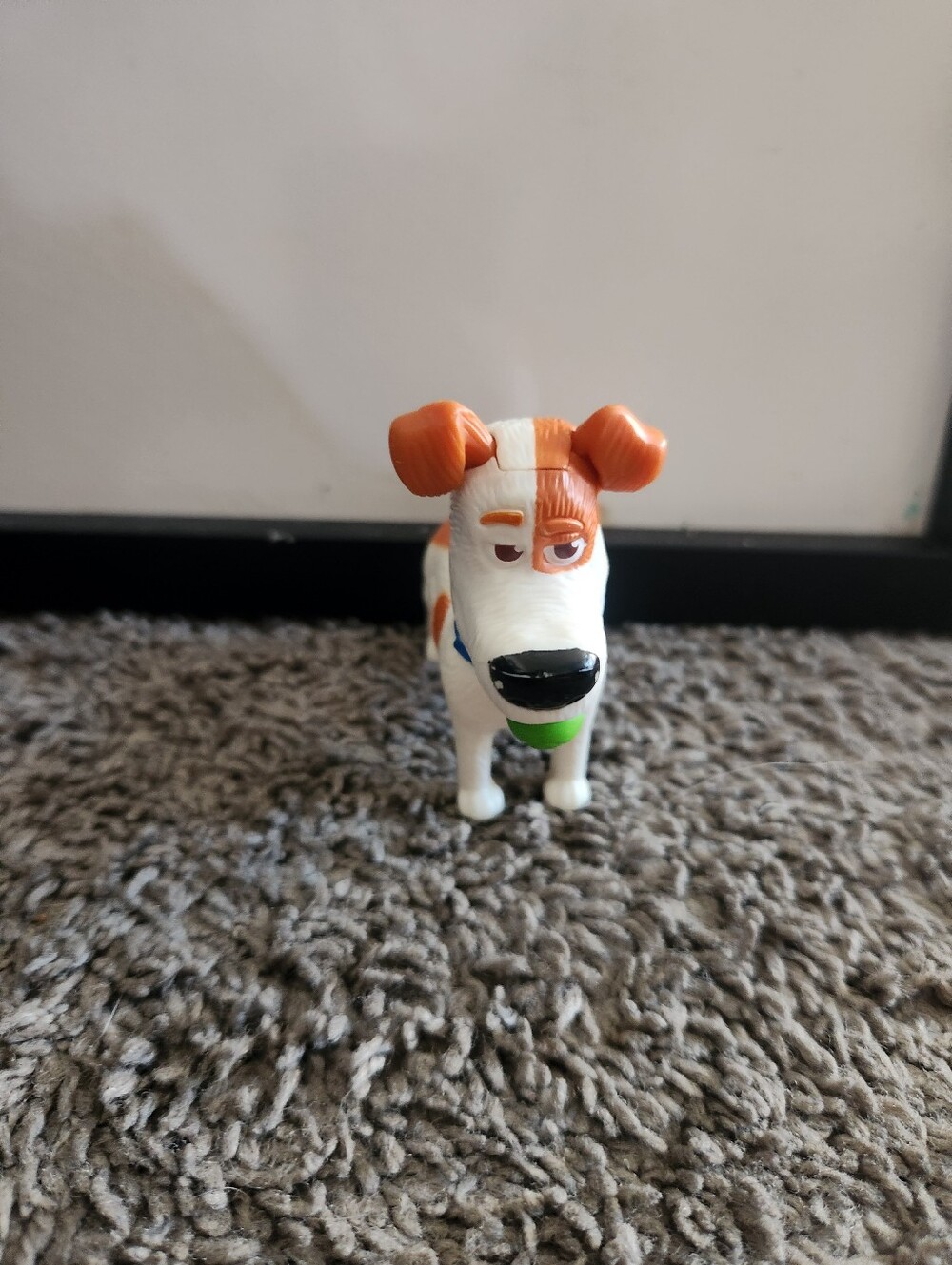 Secret Life of Pets 2 Max Wagging Tail McDonald's Happy Meal Toy 2019